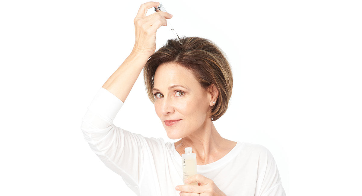 Hair serum can provide many benefits, but the wrong ingredients can lead to various adverse reactions. Learn here about the side effects of hair serum.