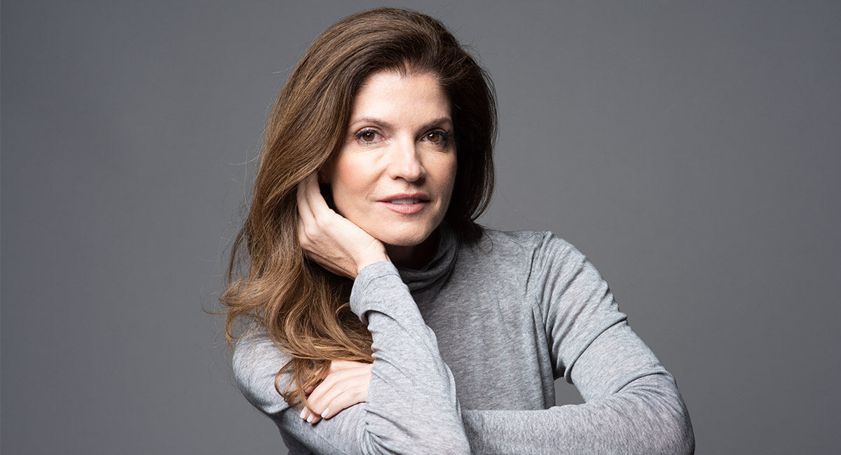 Can You Thicken Fine Hair? Use a Hairdryer, Add Waves to Give Your Hair Dimension, Give Yourself a Fresh Look. Taking a Holistic Approach to Thicken Your Fine Hair: Significant Other Hair Fortifying Vitamins, Superpower Fortifying Hair & Scalp Serum...