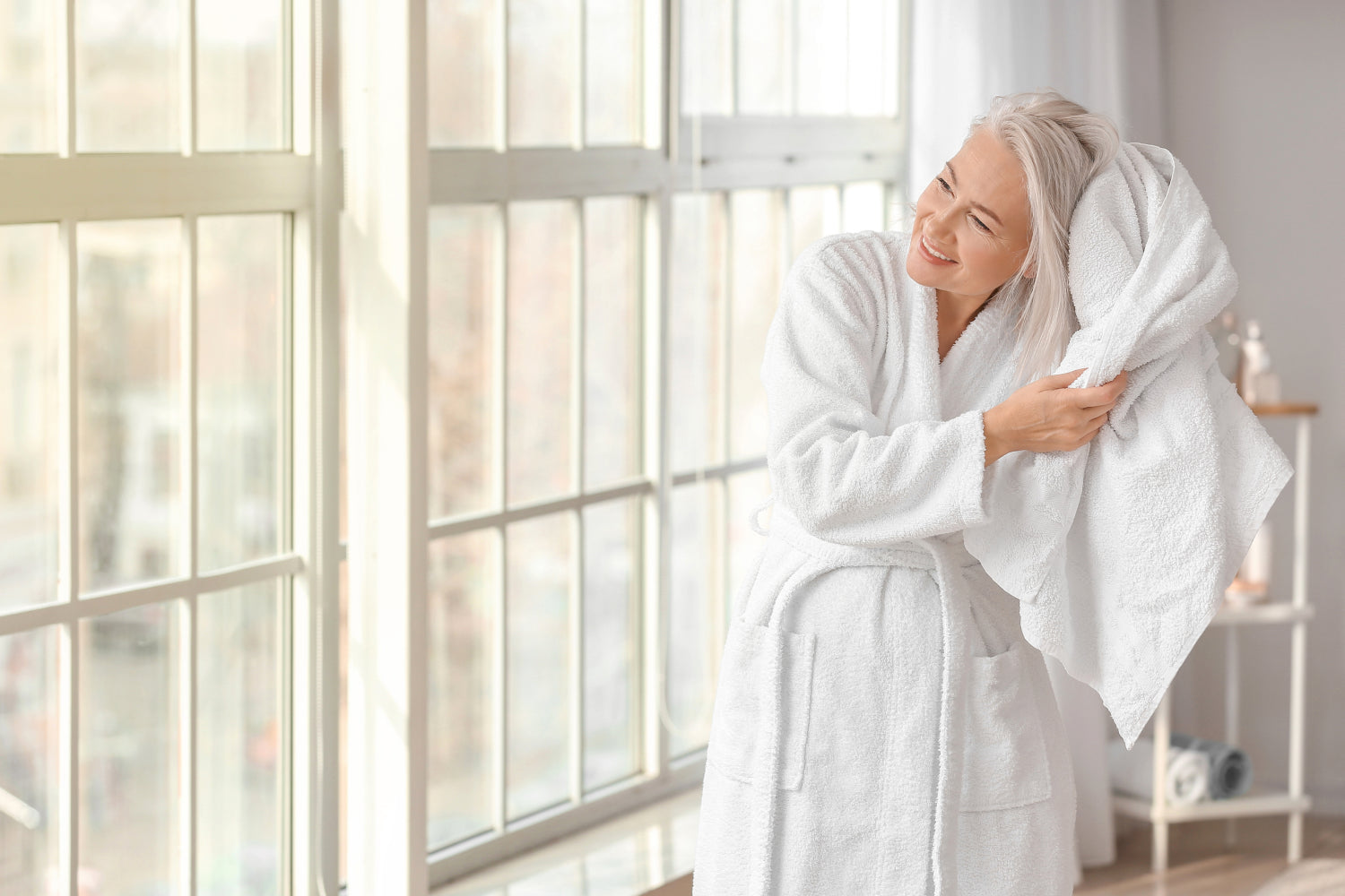 How To Properly Moisturize Your Hair & How Often You Should